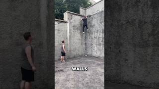 Watch How He Escapes 😨 #viral