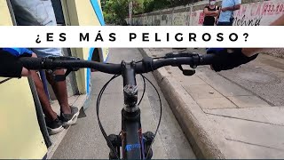 Ciclismo urbano: ¿por qué no me gusta ir por el carril derecho?