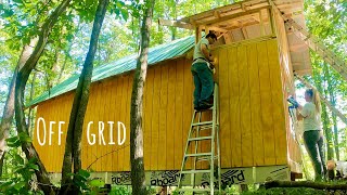 Couple Building Off Grid Cabin in the woods 2022