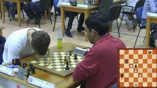 SHOCKING BLUNDER!!! MAGNUS CARLSEN VS VISWANATHAN ANAND - RAPID CHESS 2014