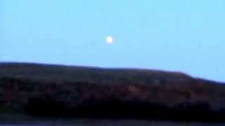 HUGE UFO Light Cluster Hovers over Russia!!! [Ufo]