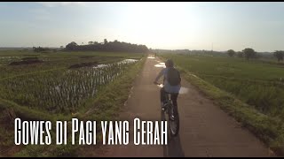 Gowes di Pagi Yang Cerah di Pedesaan Purwakarta