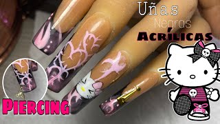 Uñas acrílicas con piercing😻