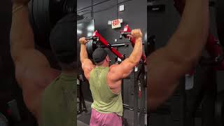 Muscle god Steve Kuclo and his amazing back muscles