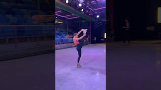 a simple back camel & pull up spin 🌀#iceskater #iceskating #performer #cruiseshipperformer