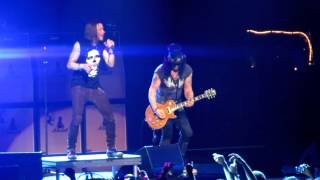 Slash & Myles Kennedy - You're a Lie (Live Zénith Paris 2012)