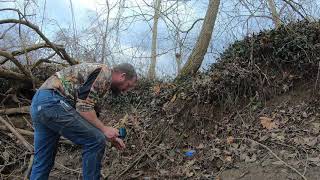 COON CUFFS. I Set a couple of old Coon Cuffs 1 set 1 Catch Episode 5