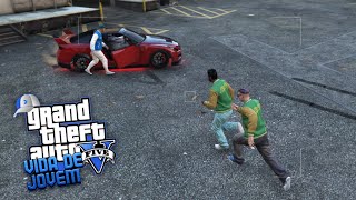 QUASE FUI PEGO PELOS CARAS DA JAQUETA VERDE!!! | GTA V: Vida de Jovem EP.02