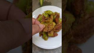 Best Way to Eat Raw Ceylon Olives | #srilanka #viral #shorts #fruits #eating #india #youtubeshorts