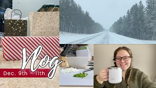 Vlog Dec. 9th - 11th | Snowy Days, Wrapping Gifts, Organizing, and Homemade Pizzas | Vlogmas Day 12