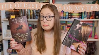 reading the oldest books on my physical tbr (+trip to chicago)