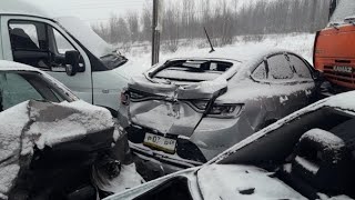 19 машин столкнулись на трассе в Липецкой области