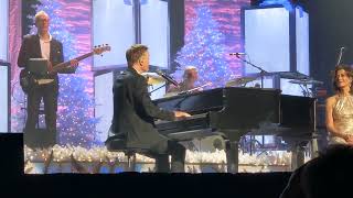 Michael W Smith playing piano - Christmas Night in Kansas City