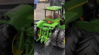 The John Deere 8850 Prestige Select by Ertl