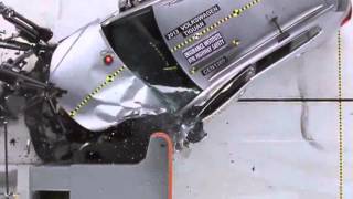 Crash Test 2009 - 2013 Volkswagen Tiguan "Small Overlap" Test IIHS