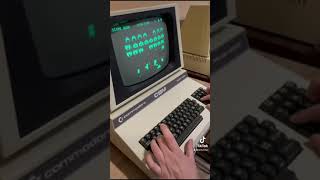 Space Invaders game on tape for the Commodore PET #retrocomputing #retrogaming #c64 #tape #70s #80s