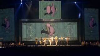 Madonna - Vogue (Live Re-Ivention Tour 2004 - HD)