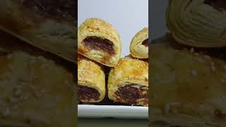 Easy sausage rolls #shorts #puffpastry #freshlybaked