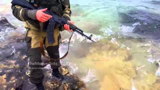 Тест Калашникова стрельба под водой   Test Kalashnikov firing underwater