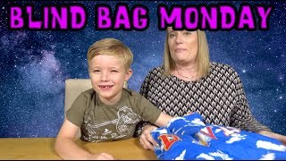 Blind Bag Monday - Episode 208