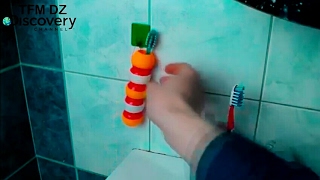 طريقة رائعة لتعليق فرشاة الأسنان
An easy and creative way to make a toothbrush tray.