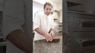 *EGGLESS* CHOCOLATE CAKE || HOW TO MAKE CHOCOLATE CAKE #shorts