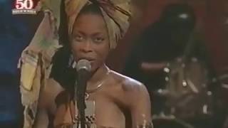 Erykah Badu - Appletree – (Live)