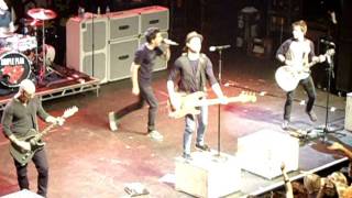 [6] My Alien - Simple Plan Live in Chicago 11-21-11