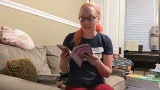 What I'm Reading for the SUMMER SPLASH READATHON!! (Florence Vlogs)