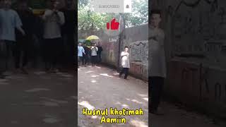 detik" keranda jenazah lewat depan mata #shorts #rumahterakhir #husnulkhatimah