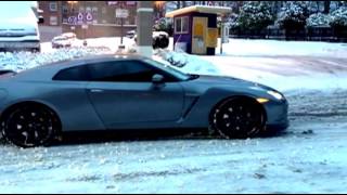 Audi R8 and Nissan GT-R in the snow