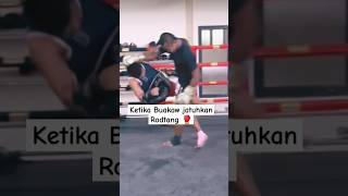 detik-detik Buakaw jatuhkan Rodtang 🥊