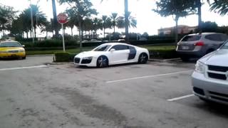 GTR & Audi R8 V10 walkaround