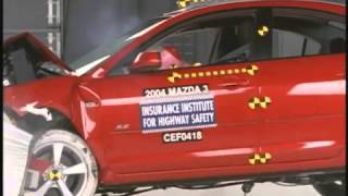 Crash Test2004 Mazda 3 moderate overlap test