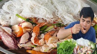 ASMR FOOD SEAFOOD PRAHOK NOODLES MUKBANG EATING