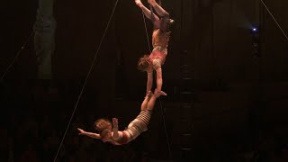 Duo Trapeze number with acrobats Esmeralda Nikolajeff & Mira Leonard