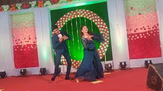 Wedding Choreography - Bade ache lagte hai | Ladki badi anjani hai | Couple Dance | DanceWithUs