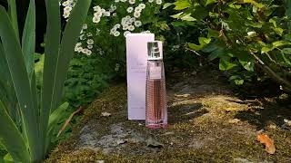 Live Irresistible Blossom Crush by Givenchy