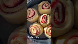 Raspberry rolls