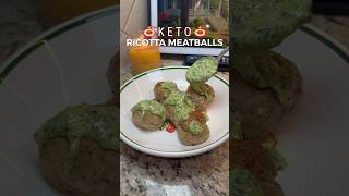 Keto ricotta meatballs 🍝 This a great low carb comfort meal! #ketodinner #meatballs