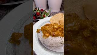 Easiest and creamiest chicken curry with a side of rice 😋 #chickencurry #youtubeshorts #shorts