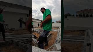 Garden edging #youtuber #construction #pavers #work #nature #viral #diy #diygarden #shorts