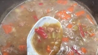 15 bean soup with longaniza/ sopa de habichuelas con longaniza (English)