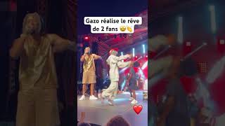 Gazo réalise le rêve de 2 fans sur scène 🤩👏 #gazo #bsb #lamala  #rapfrancais #rapfr