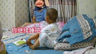 把他爸整懵圈了～哈哈哈😄😄#人类幼崽 #2岁5个月啦