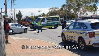 SA Ambulance Service Mercedes-Benz Sprinter ambulance #355 responding to 4-vehicle MVA