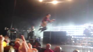 [HD] Green Day - Basket Case (Live 3/29/13 - Moline, IL) (From The Barrier)