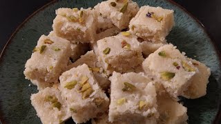 Coconut Milk Burfi | Coconut Burfi | Thengai Burfi | Nariyal Burfi | Kobbari Burfi