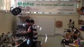 Adrian Bowyer explains the 3D printing RepRap machine