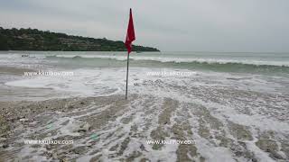 Red flag warning banned swimming on the beach. Because of the high waves.The big wave runs on the